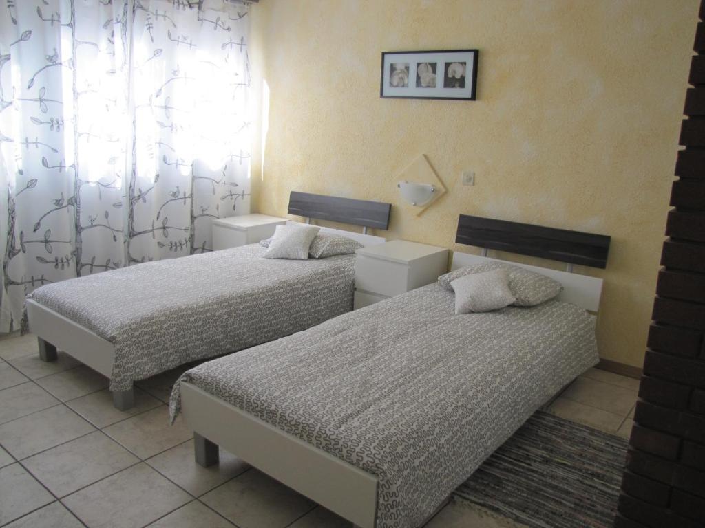 Residence Tell Chiasso Pokoj fotografie